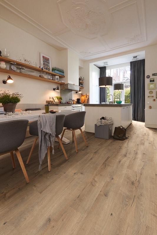 Meister laminaat LC55 Eik gebarsten Terra 6439 - 6439 laminate lc55 ambiente r01 600x900 - Meister LC55 Eik gebarsten Terra 6439