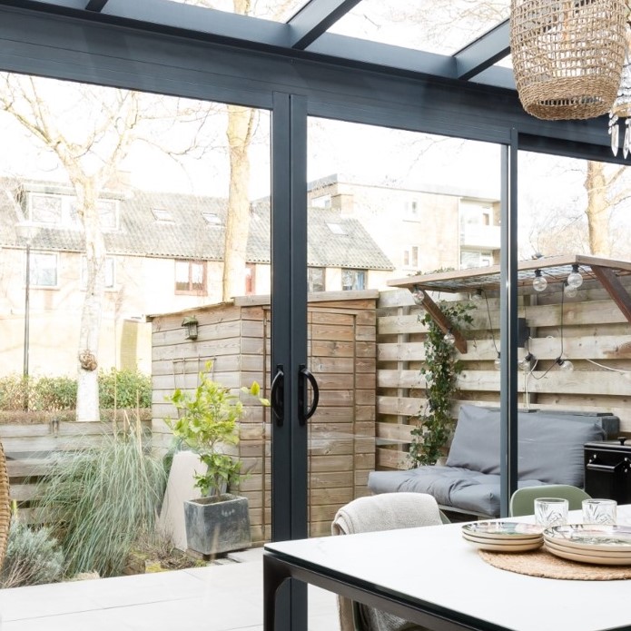 Aluminium omkaderde schuifwanden - Aluminium omkaderde schuifwanden tuinkamer 1 - Aluminium omkaderde schuifwanden