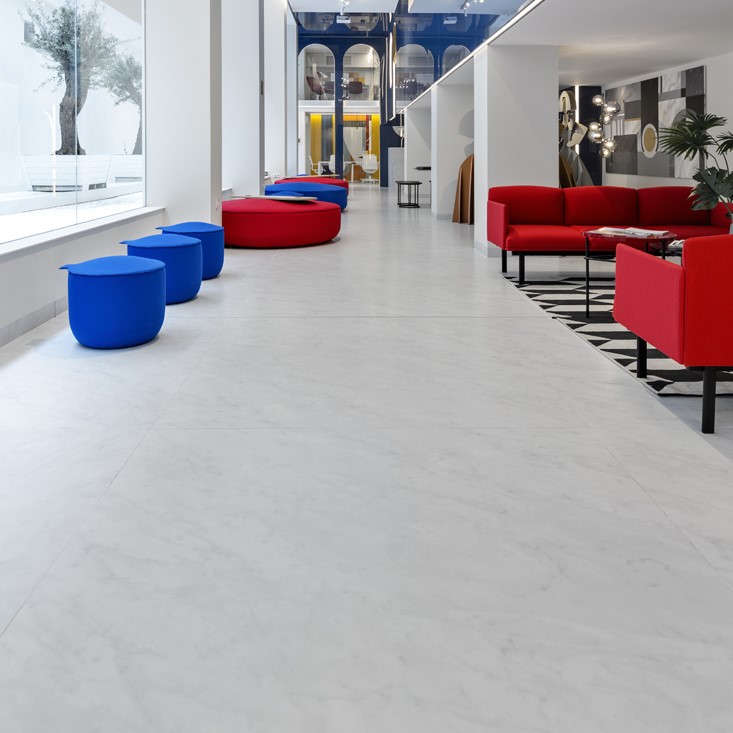 Neolith Blanco Carrara BC02 Silk diverse afmetingen - Blanco carrara floor sfeer - Blanco Carrara BC02 Silk 75x75