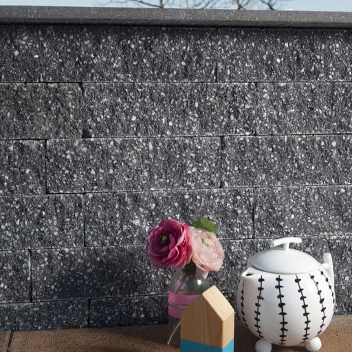 MBI Rox Splitsteen Noors Antraciet hoogte 8,9cm diverse afmetingen - Gevelsteen rox 29x9x89 noors antraciet sfeer - Rox Splitsteen Noors Antraciet 29x9