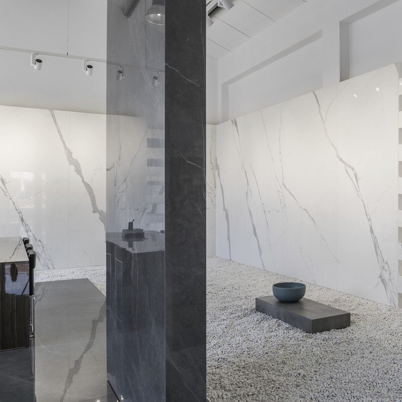 Ariostea Ultra Marmi Statuario Ultra Soft diverse afmetingen - Marble effect white floors statuario ultra 05 - Ariostea Ultra Soft 37,5x75cm