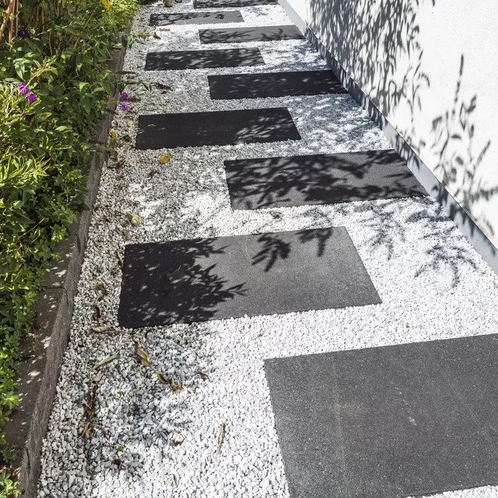 Megategel Rockstone Dark 100x50x6cm - Megategel rockstone dark sfeer 1 - Megategel Rockstone Dark 100x50x6cm
