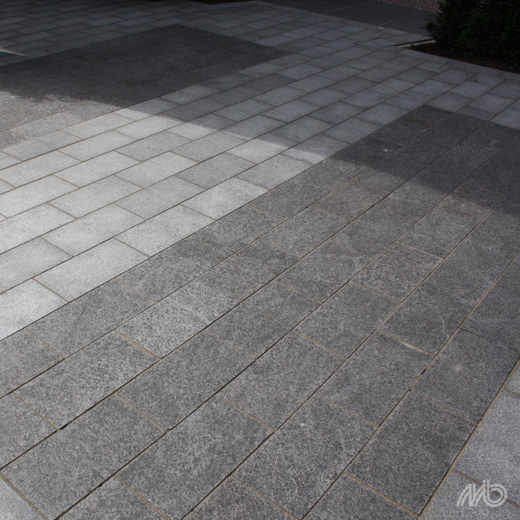 Paving Line Tibet Dark Grey 40x20x5cm - Paving line tibet dark grey 4 1 - Paving Line Tibet Dark Grey 40x20