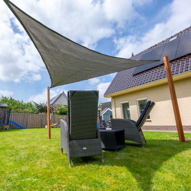Zonnedoek Waterdoorlatend Antraciet Driehoek 6x6x6m - 320gr/m2 - Schaduwdoek antraciet driehoek 4 - Zonnedoek Waterdoorlatend Antraciet 6x6x6m