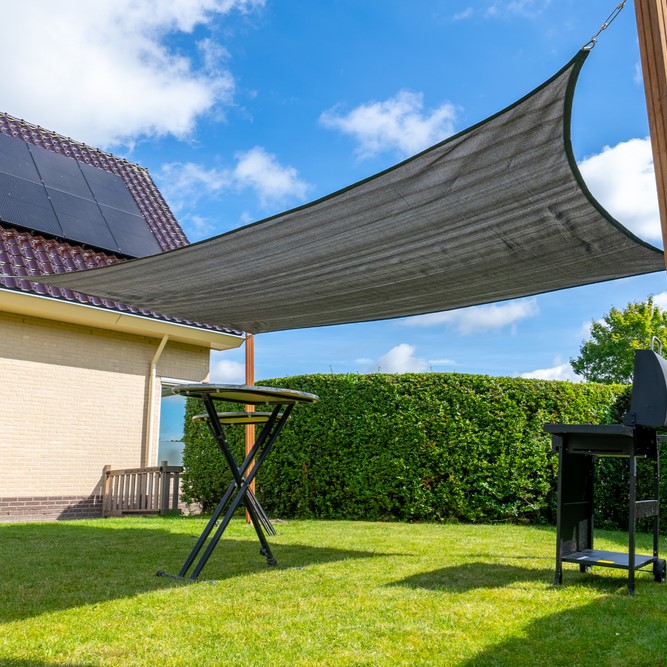 Zonnedoek Waterdoorlatend Antraciet Rechthoek 3x5m - 320gr/m2 - Schaduwdoek antraciet rechthoek 1 - Zonnedoek Waterdoorlatend Antraciet 3x5m