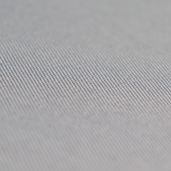 Zonnedoek Waterdicht Grijs Driehoek 4x4x4m - 160gr/m2 - Schaduwdoek waterdicht grijs closeup 3 - Zonnedoek Waterdicht Grijs 4x4x4m