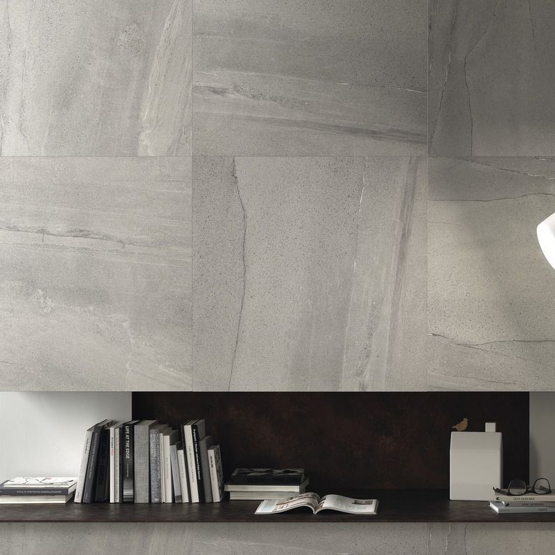 Ariostea Ultra Pietre Basaltina Grey Prelucidato diverse afmetingen - Stone effect grey floors basaltina grey 01 - Ariostea Basaltina Grey Prelucidato 100x100cm