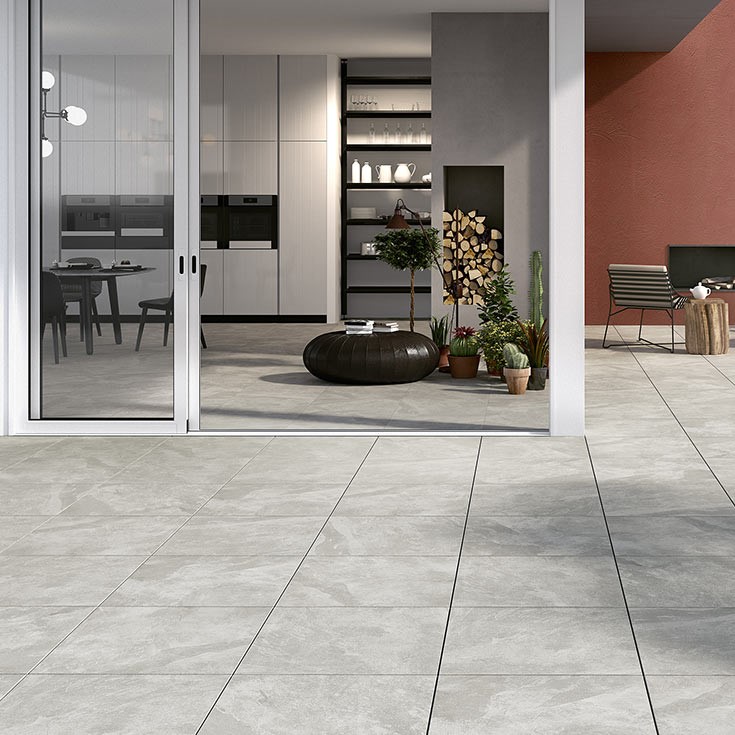 TwentyGres Tracks Silver KTBN04 60,4x60,4x2cm - Tracks 600 20 silver esterno 1040 1 - KTBN04 Tracks Silver 60,4x60,4x2