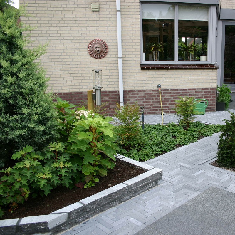Paving Line Vietnamese Hardsteen Grof Geschuurd 20x5x5cm - Waalformaat vietnamese hardsteen grof geschuurd 1 1 - Paving Line Vietnamees Geschuurd waalformaat 